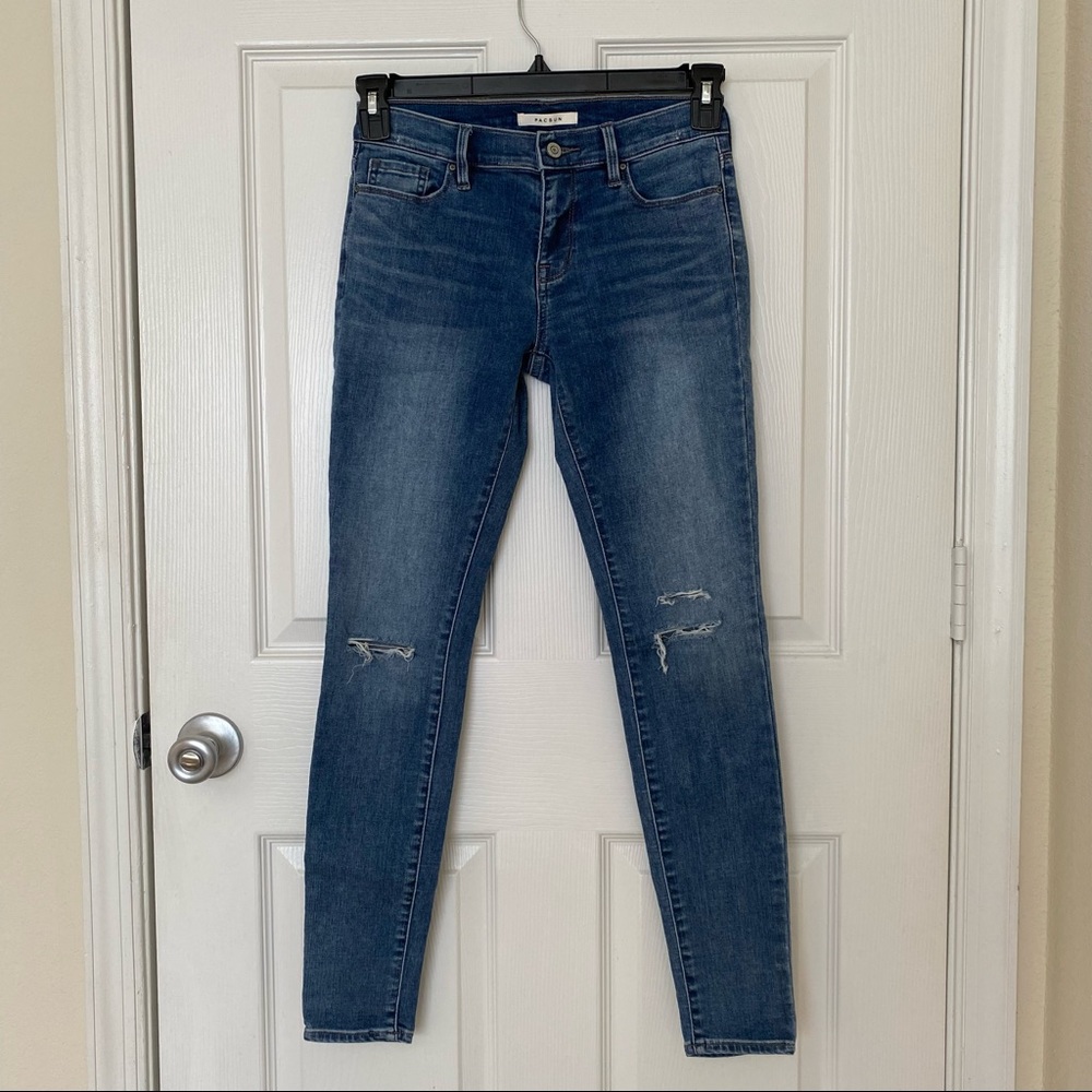 PACSUN Women’s Perfect Fit Jegging Distressed Denim